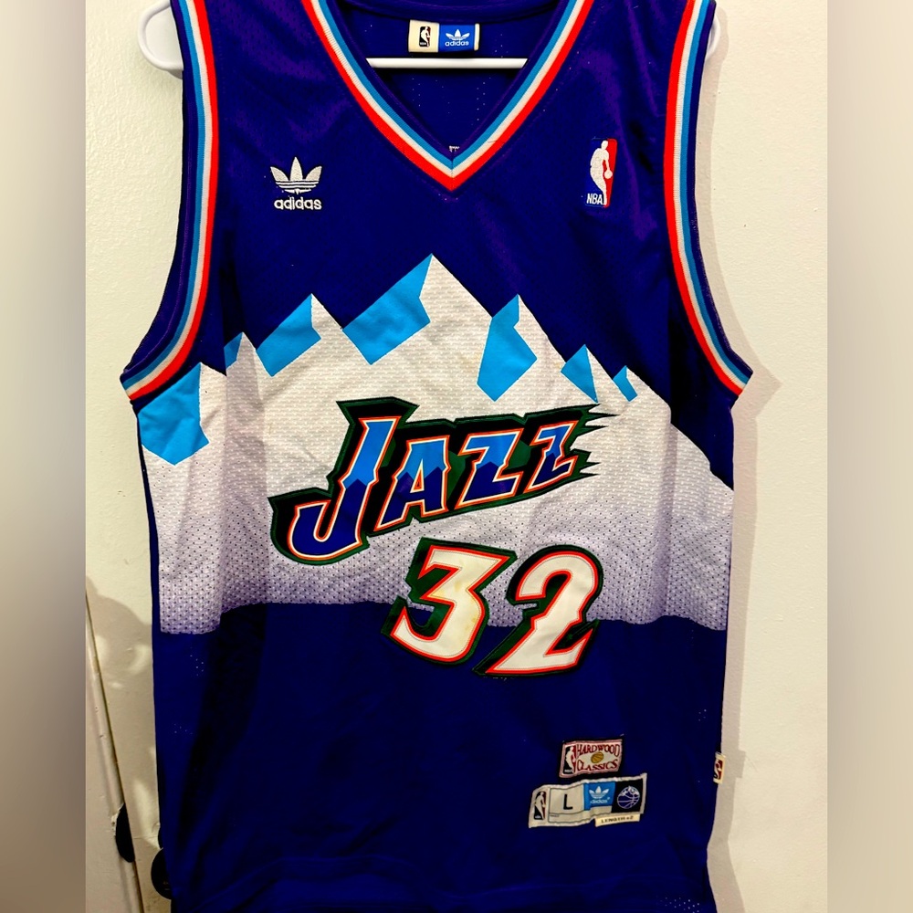 Size L Adidas 90's Utah Jazz Malone Jersey! Make Offer!